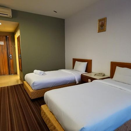 Folkmeldrum Hotel Johor Bahru Exterior foto