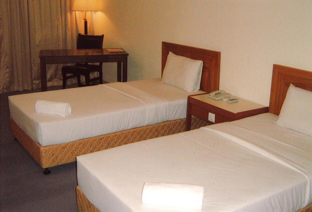 Folkmeldrum Hotel Johor Bahru Exterior foto